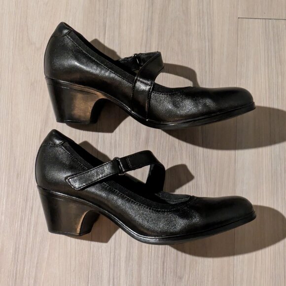 Clarks Collection Black Women's Block Heel Pumps, US 10 - Picture 2 of 5